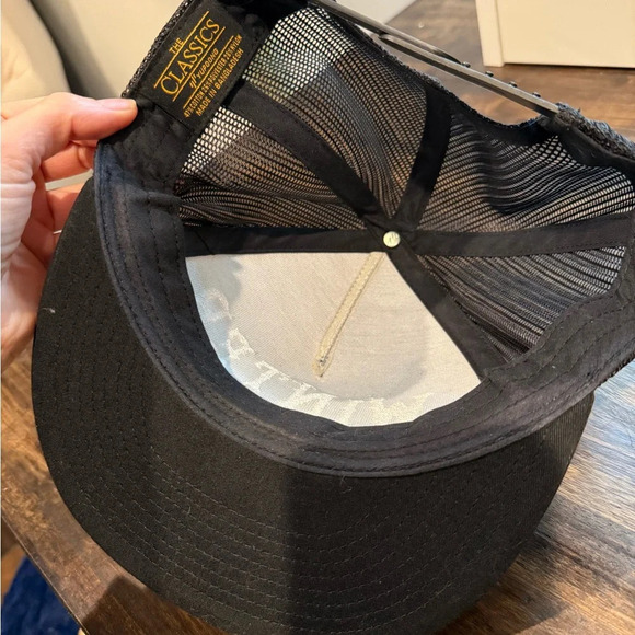 Trucker hat - Picture 2 of 2